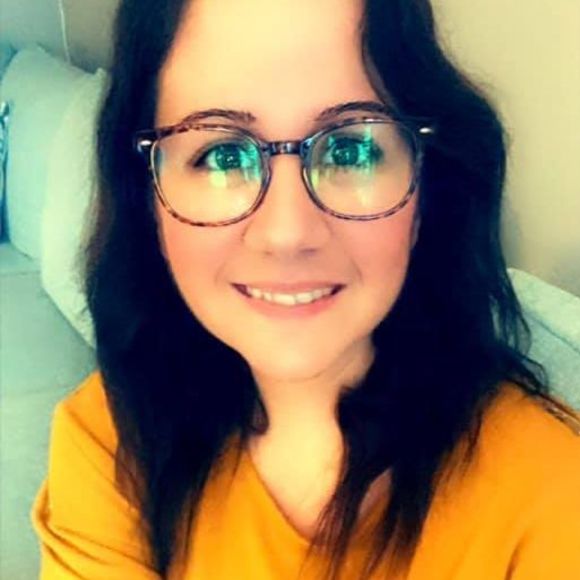 Meet your Posher, Chantal - Picture 1 of 1